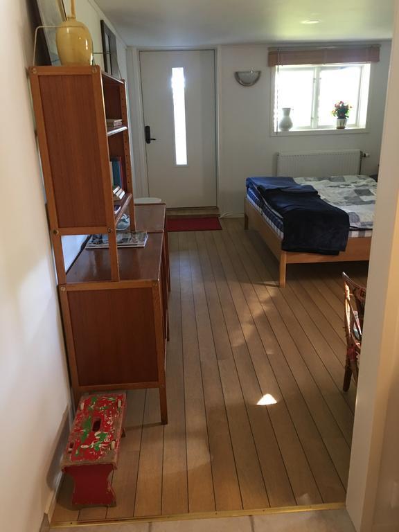 Rum I Villa - Kaerleksudden Norrtaelje Exteriér fotografie
